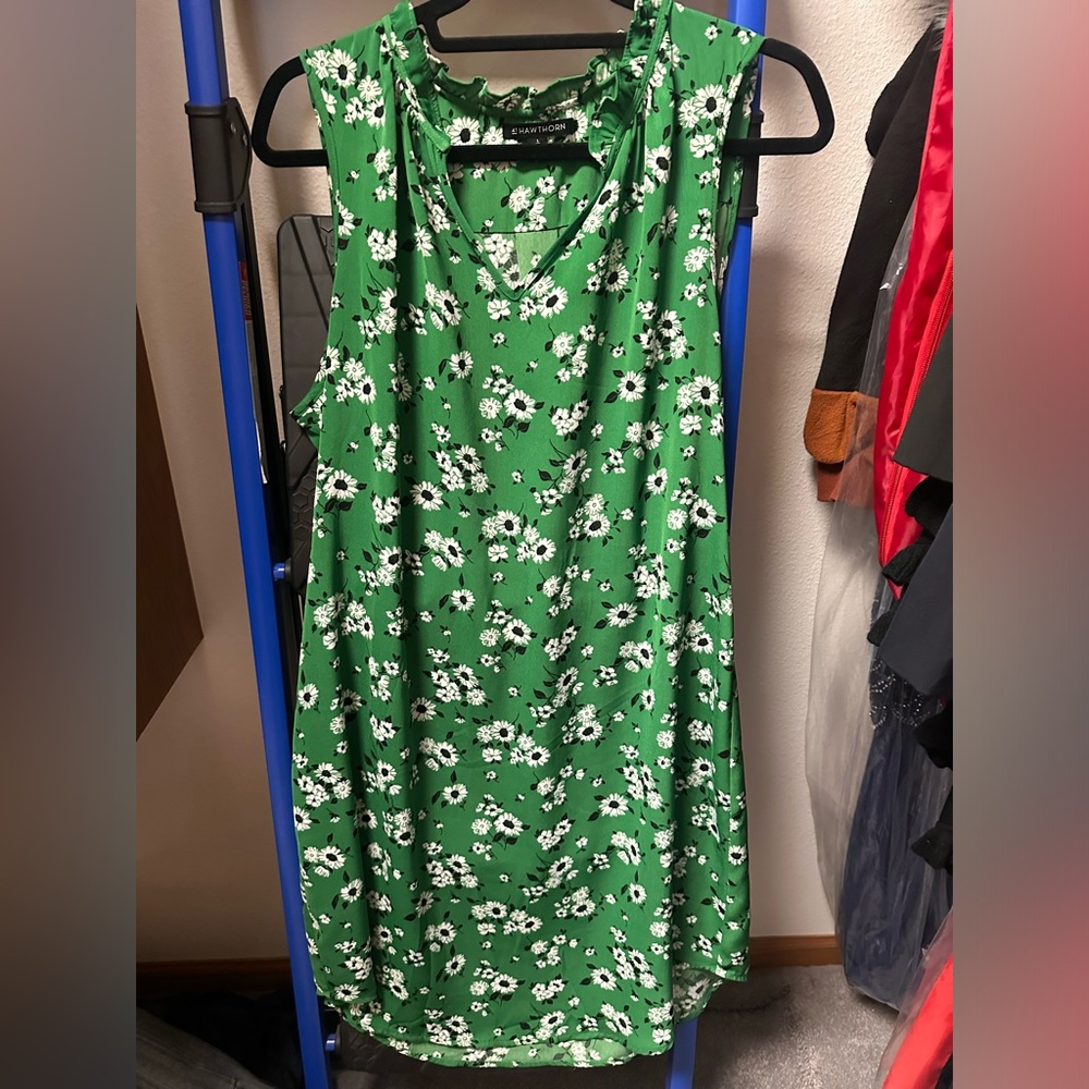 Green flower print midi dress size L